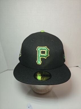 Pittsburgh Pirates Black Fitted Cap with Green P Logo